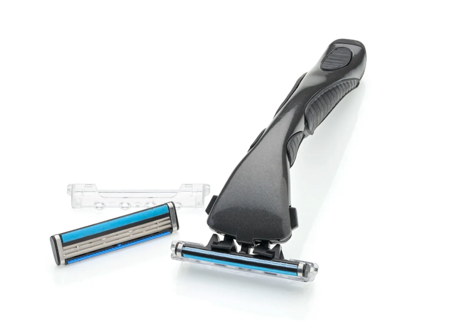 Balea MEN 3-blade razor + 2 replacement heads