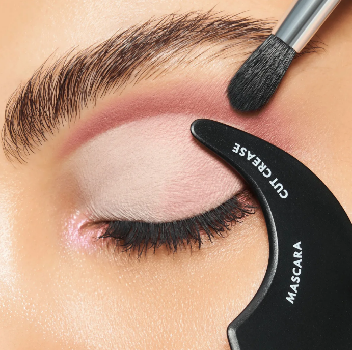 CATRICE Magic Perfectors eye makeup tool