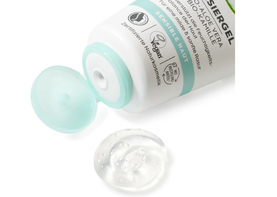 alverde NATURKOSMETIK organic aloe vera and organic chamomile shaving gel, 150 ml