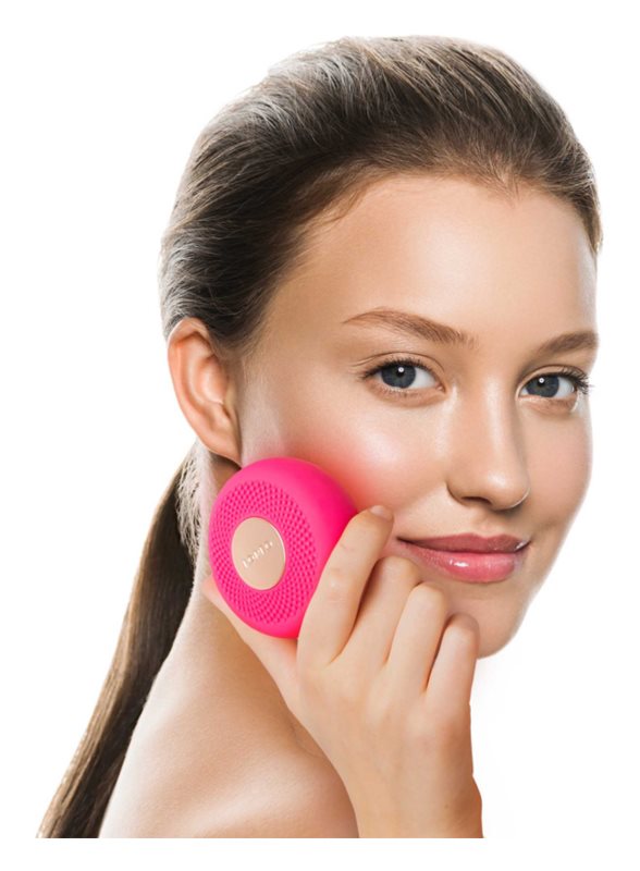 FOREO ™ UFO Mini sonic device to accelerate the effects of face mask travel pack