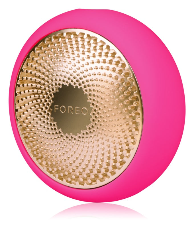 FOREO UFO™ sonic device to accelerate the effects of the face mask