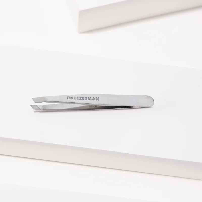 Tweezerman Mini Slant tweezers with travel case Stainless 1 pc
